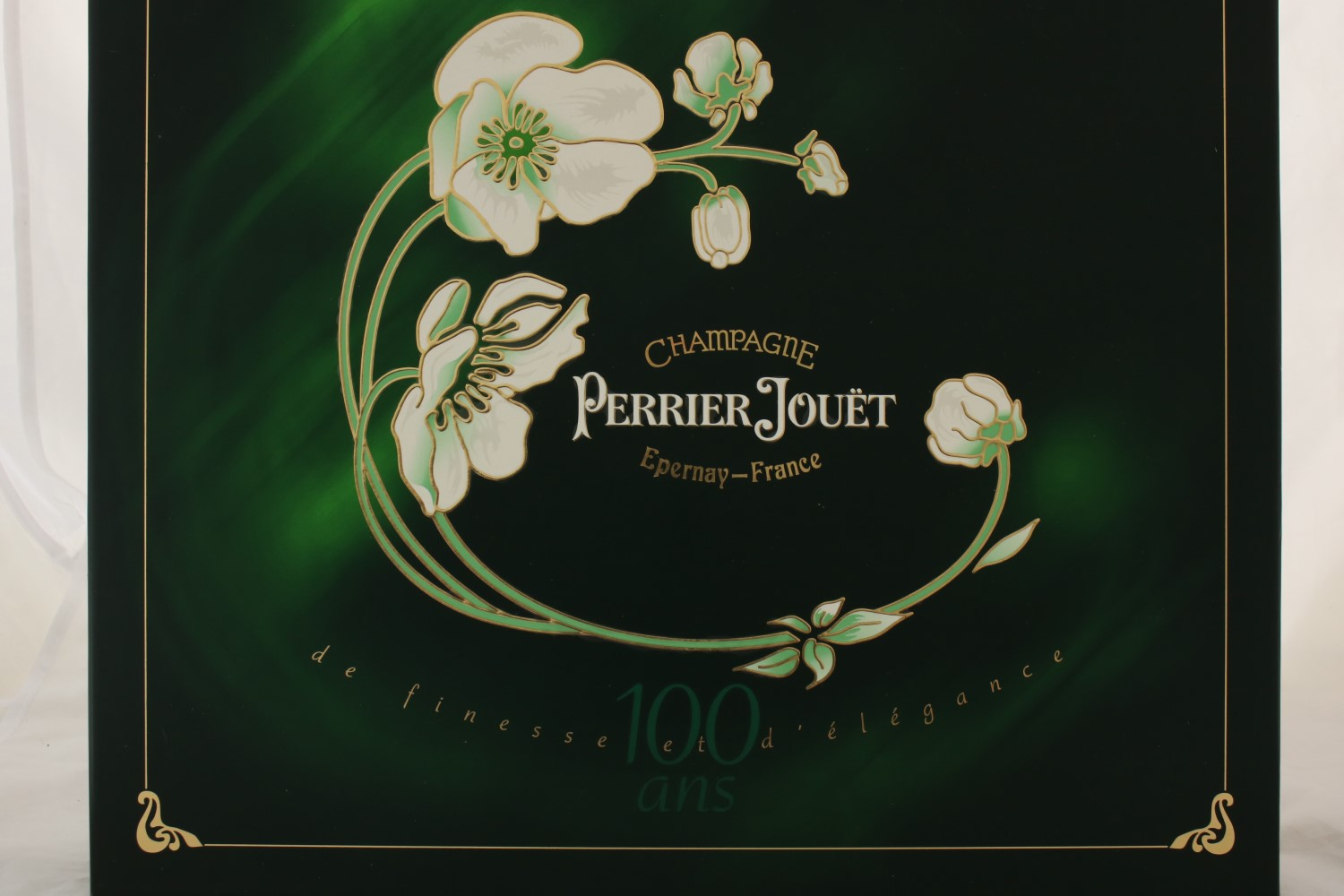Perrier Jouet Belle Epoque 1996 Coffret with 2 glasses-2705